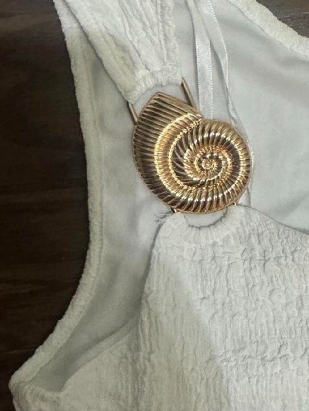 Textured White Long Dress with Gold Shell Accent On Shoulder ✨Comes W/O My Belt - Picture 4 of 5